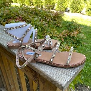 Steven Madden Travel Sandal